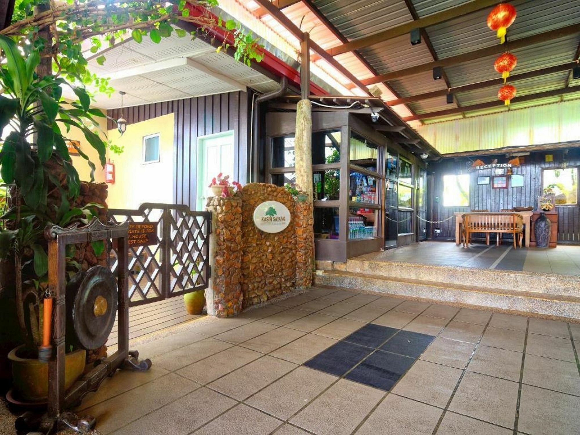 Kasih Sayang Hill Resort Kota Kinabalu Exterior foto